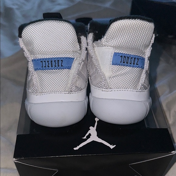 Jordan Kids' Retro 11 Legend Blue - Picture 1 of 4